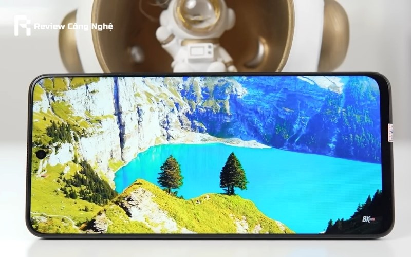Realme 10 Pro có chất lượng hiển thị tốt