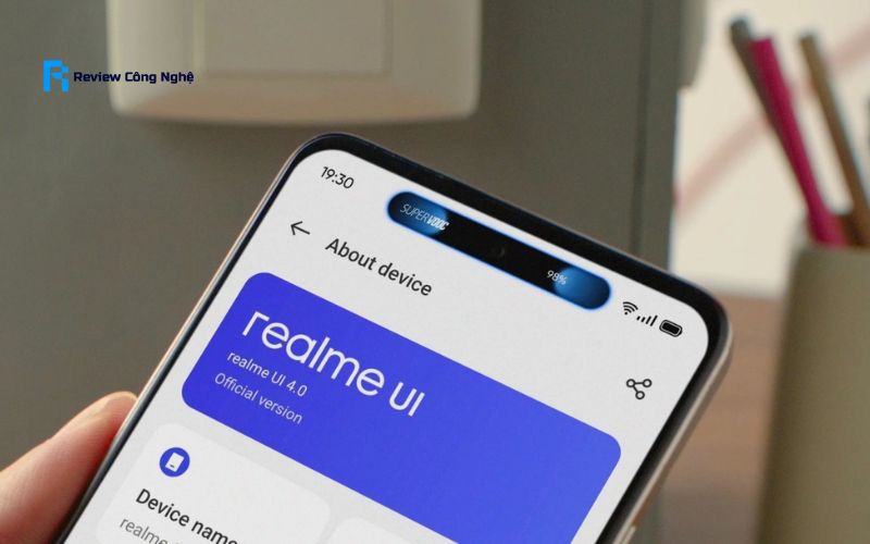 Điện thoại cài sẵn Android 13 với giao diện realme UI 4.0