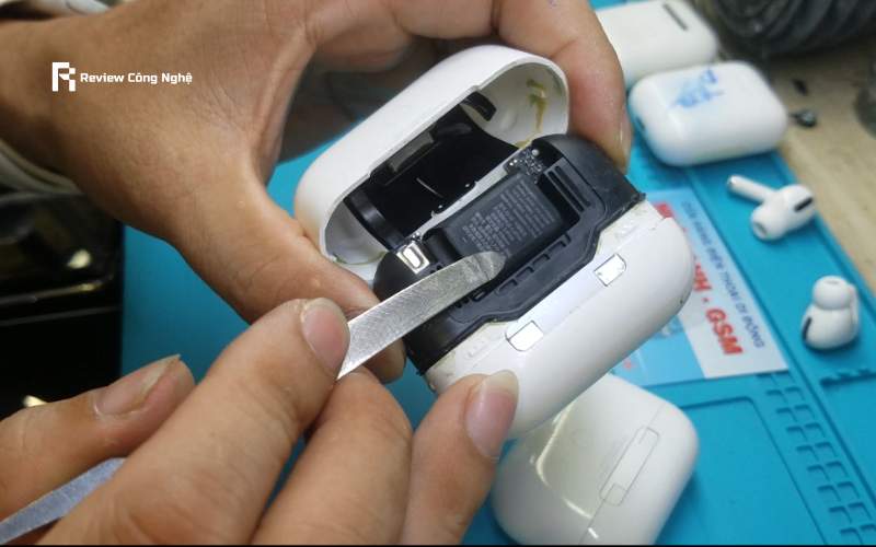 Đến cửa hàng uy tín khi Airpod bị hỏng