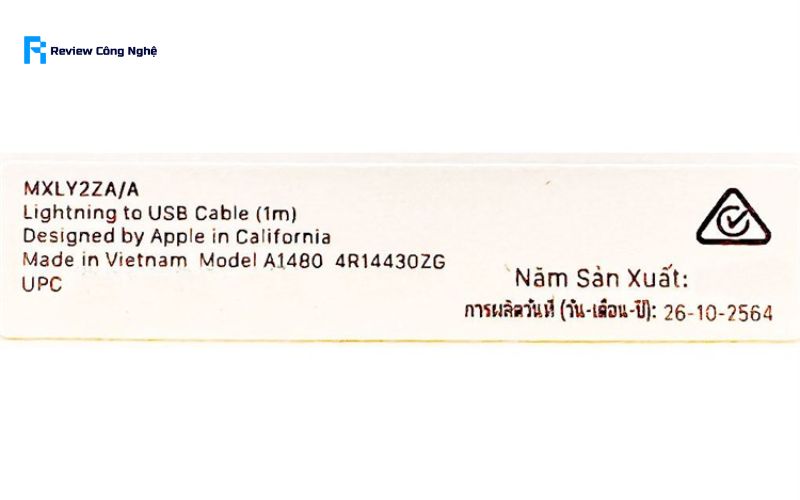 Serial đầy đủ và hiển thị rõ ràng là dấu hiệu của cáp đạt chuẩn MFi