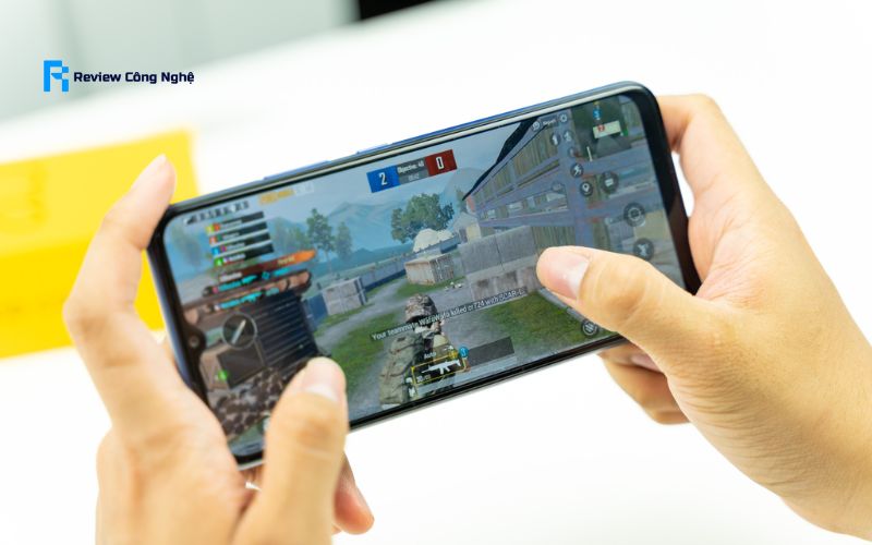 Máy có lượng pin lên đến 5000mAh nên có thể sử dụng thoải mái cả ngày
