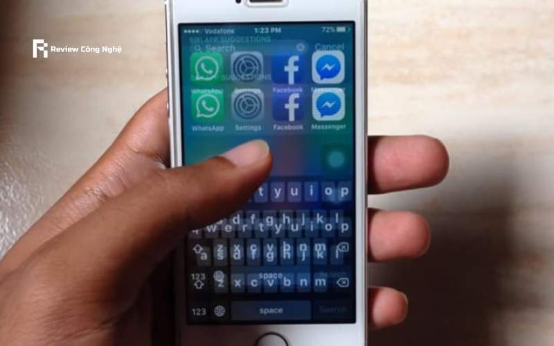 iPhone lag do đầy bộ nhớ trong
