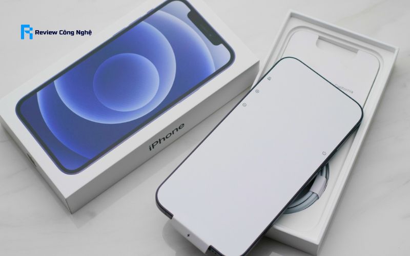 Bạn chỉ nên tra cứu trên trang web và ứng dụng chính thức của Apple để có thông tin chính xác