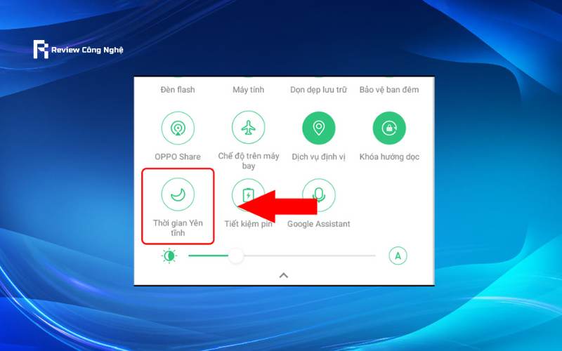 Vuốt từ cạnh trên để mở thanh thông báo iPhone