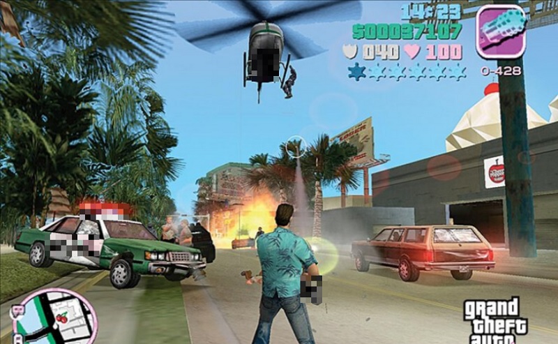 Nhân vật Tommy Vercetti trong GTA Vice City khi sử dụng cheat và hoạt động phụ trong game